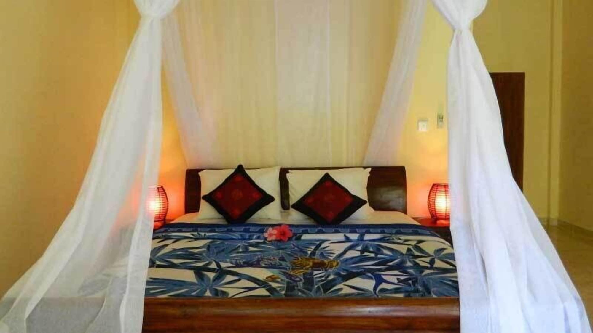 Bali Bhuana Beach Cottages Амед Екстер'єр фото