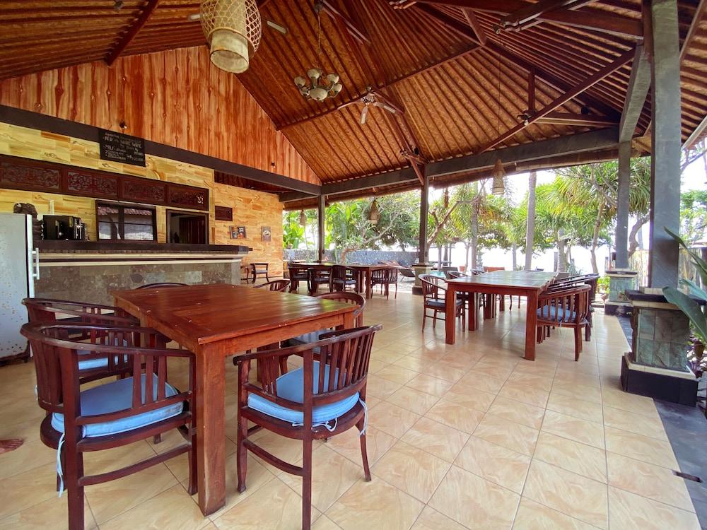Bali Bhuana Beach Cottages Амед Екстер'єр фото