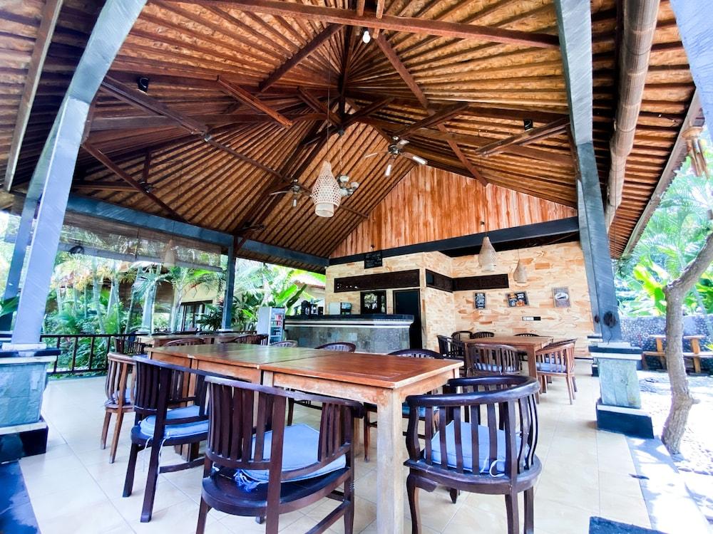 Bali Bhuana Beach Cottages Амед Екстер'єр фото